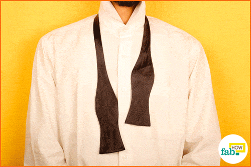 tie overhand knot bow tie