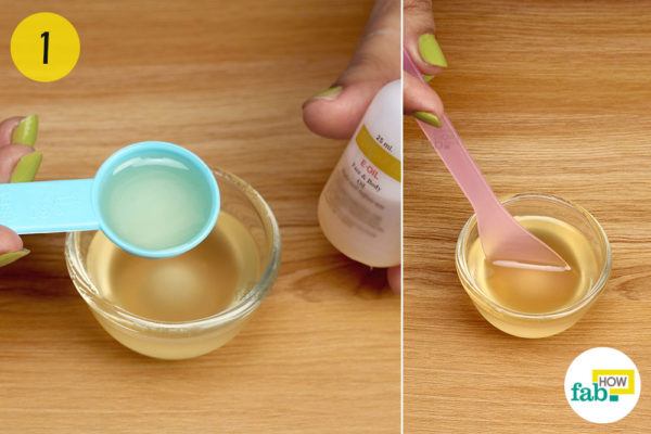 Combine vitamin E oil and coconut oil in a bowl
