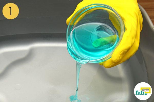step-1-add-detergent-to-warm-water