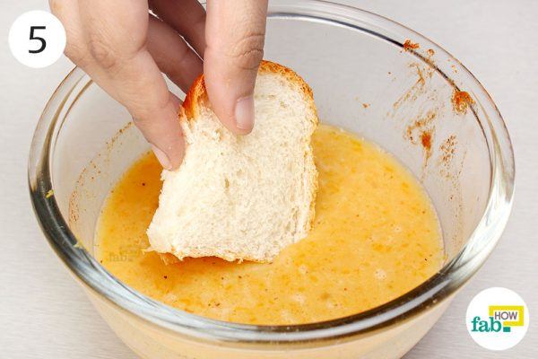 coat bread slices wth pumpkin batter to make pumpkin toast non vegan 