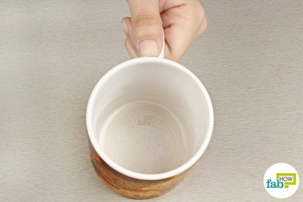 use magic eraser to remove coffee and tea stains 