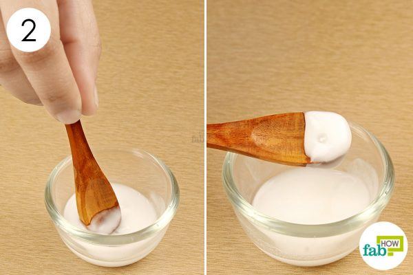 apply baking soda paste to treat canker sores