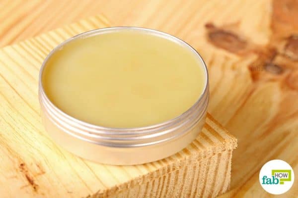 Use vitamin E to get rid of dry, rough hands and brittle nails