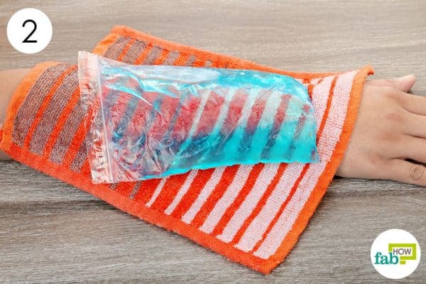 Freeze to prepare a flexible gel ice pack using Dawn dish soap