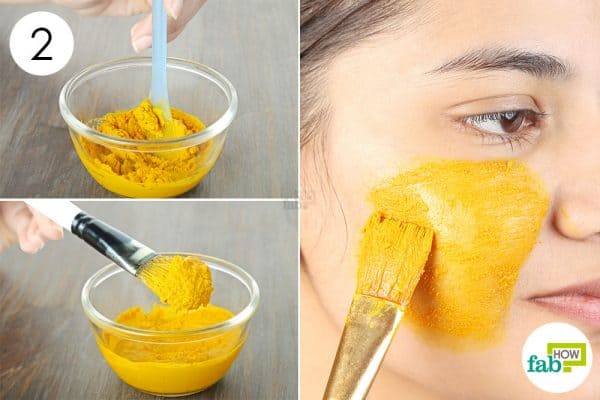 mix and apply to use turmeric for oily skin