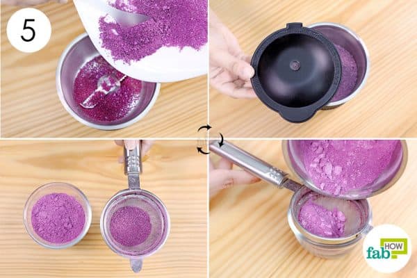 grind the mix to a fine powder to make DIY Holi color
