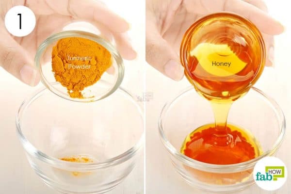 Combine turmeric and honey for acne