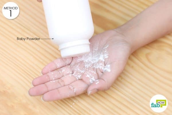 apply baby powder for armpit rash