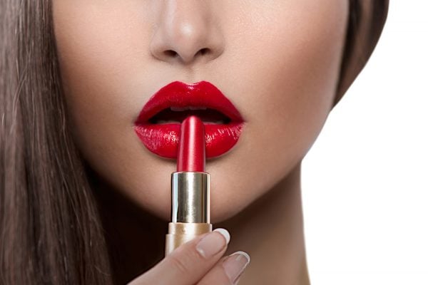 intro-lipstick